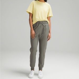 Grey Lululemon joggers size 6